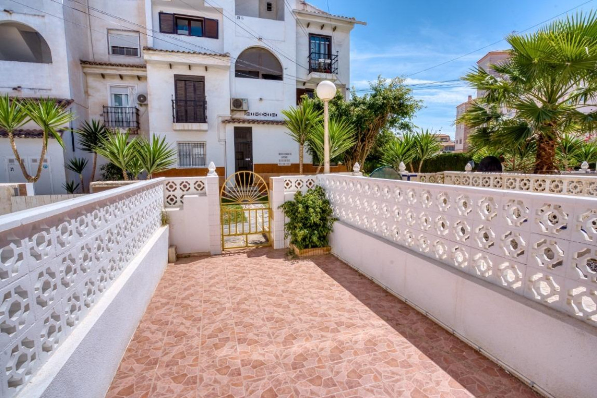 Resale - Casa Tipo Dúplex - Torrevieja - Calas blanca