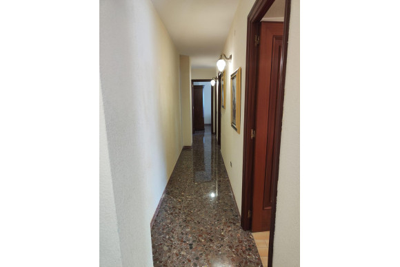 Resale - Apartment  - Villajoyosa - 2a linea