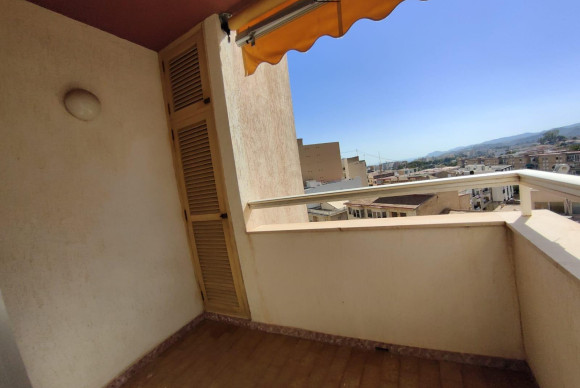 Resale - Apartment  - Villajoyosa - 2a linea