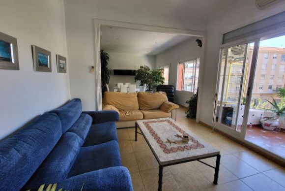 Reventa - Apartamento / piso - Gandia