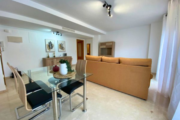 Reventa - Apartamento / piso - Gandia