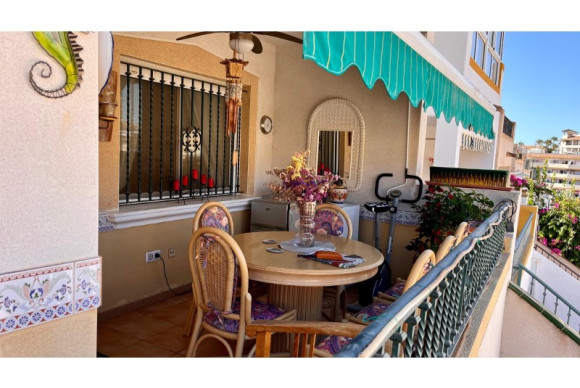 Revente - House - Orihuela Costa