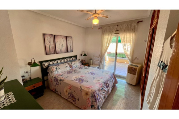 Revente - House - Orihuela Costa