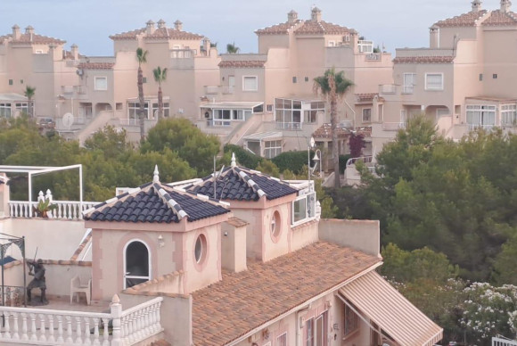 Resale - Apartment  - Orihuela Costa - Punta Prima