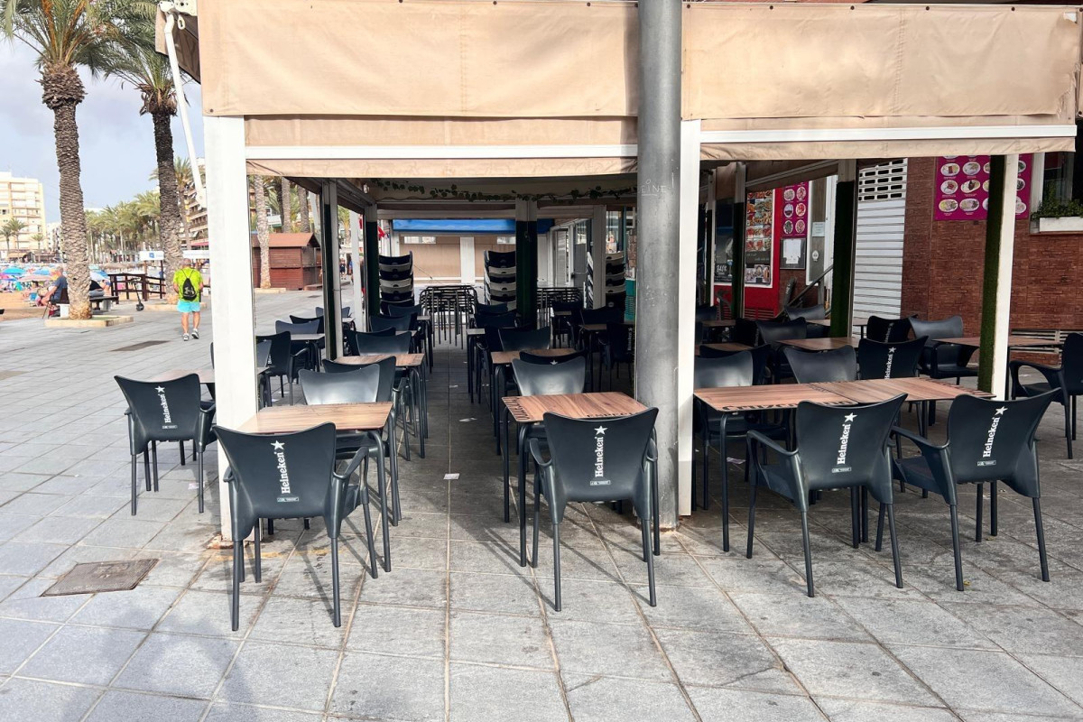 Resale - Commercial Unit - Torrevieja - Playa del cura