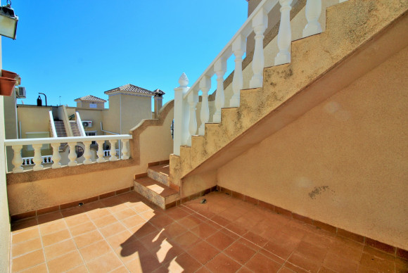 Resale - Townhouse - Villamartin