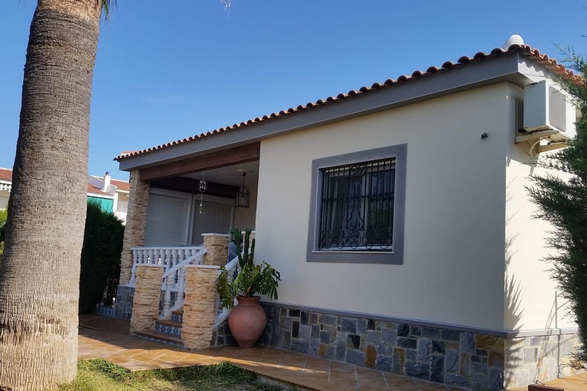 Resale - House - Torrevieja - Los altos