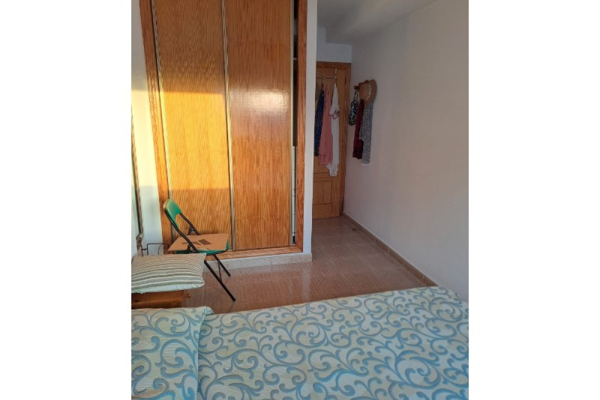 Resale - Apartment  - Torrevieja - Torrevieja Centro