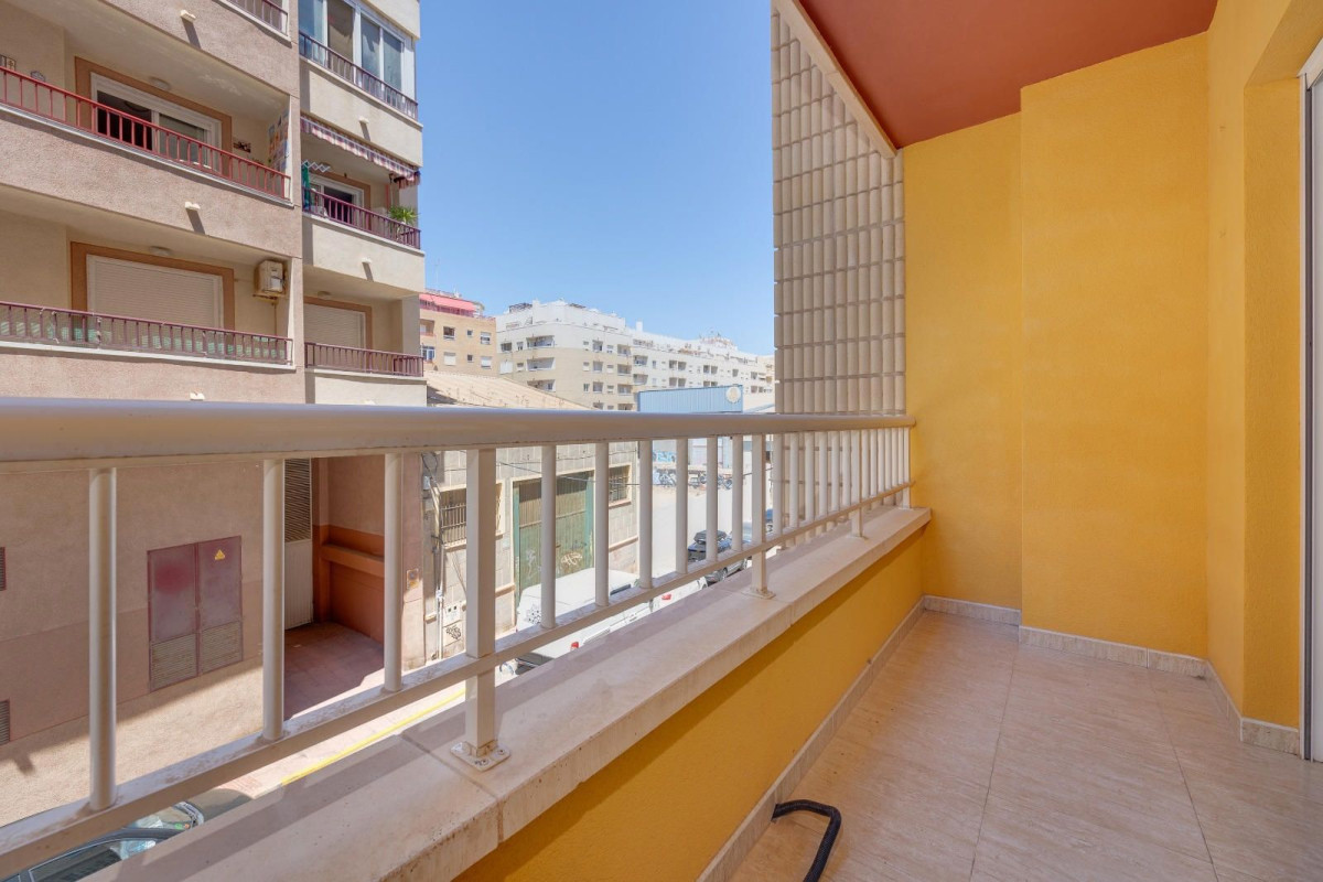 Reventa - Apartamento / piso - Torrevieja