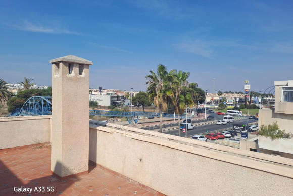 Reventa - Apartamento / piso - Orihuela Costa - Punta Prima