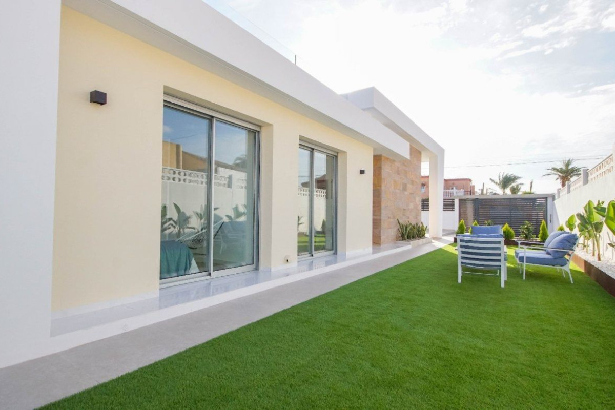 Nouvelle construction - Villa - Torrevieja - Torreta florida