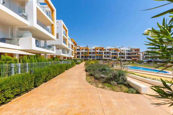 Resale - Apartment  - Orihuela Costa - Los Dolses