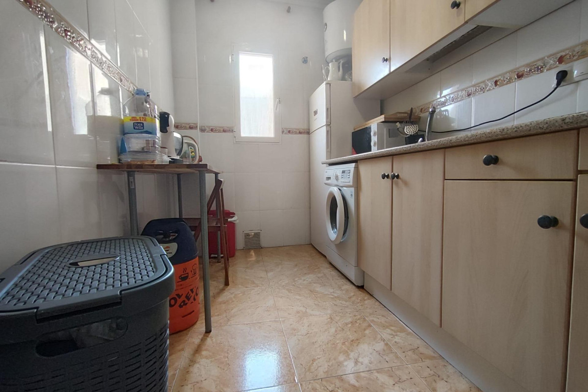 Resale - Apartment  - Torrevieja - Centro