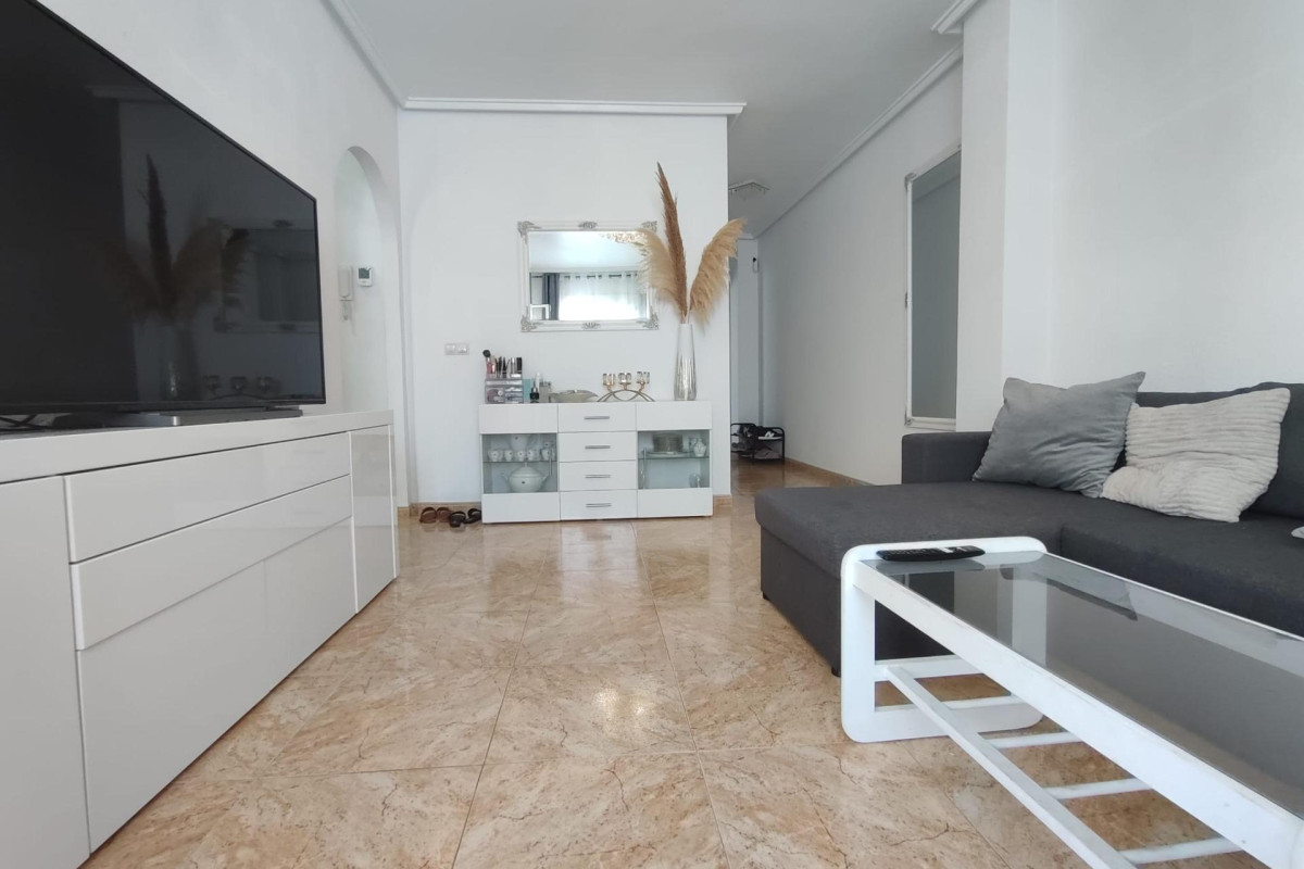 Resale - Apartment  - Torrevieja - Centro