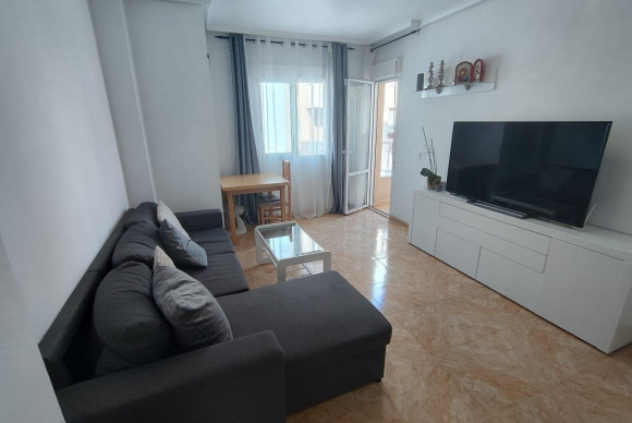 Resale - Apartment  - Torrevieja - Centro