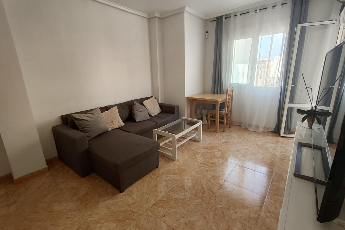 Resale - Apartment  - Torrevieja - Centro