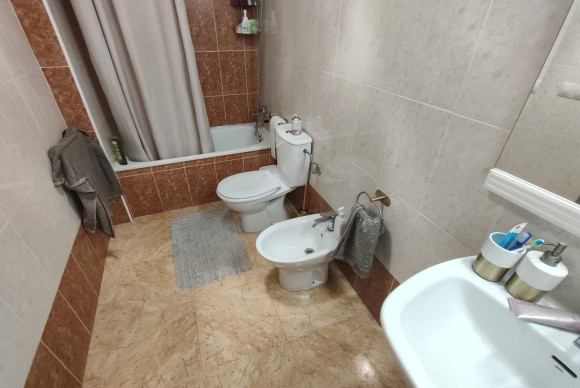 Resale - Apartment  - Torrevieja - Centro