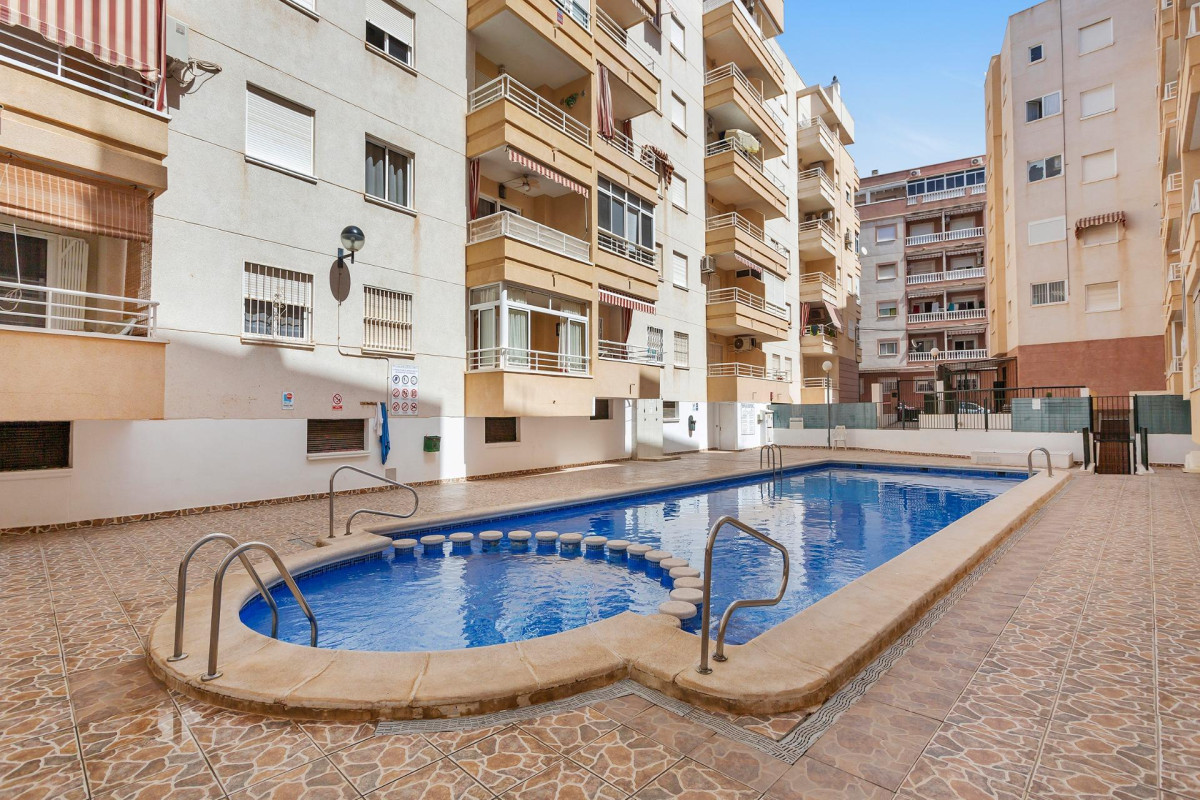 Reventa - Apartamento / piso - Torrevieja - Estacion de autobuses