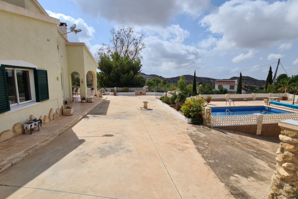 Revente - Country House - Crevillente