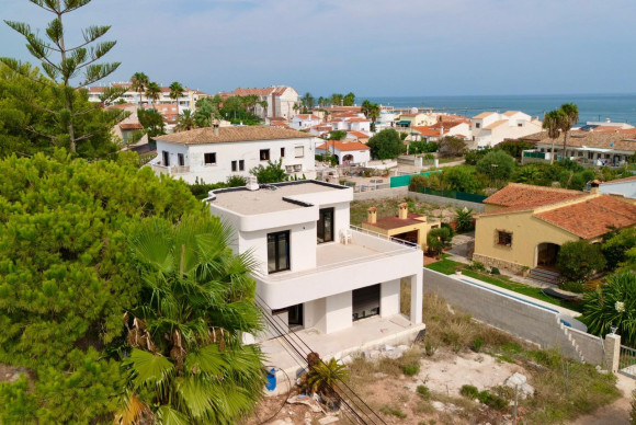 Resale - Villa - Denia - Les deveses