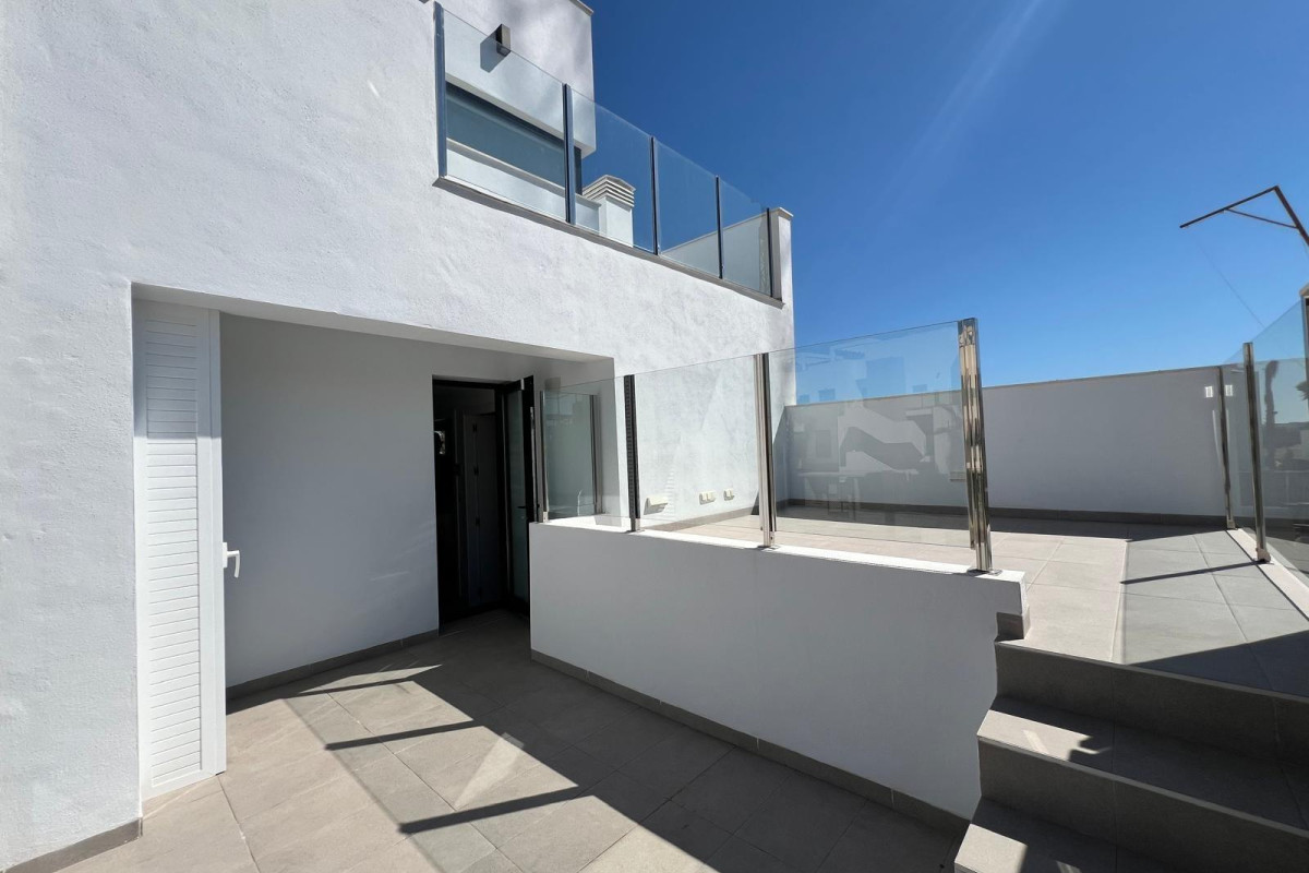 Resale - Villa - Guardamar del Segura - Guardamar - El Raso