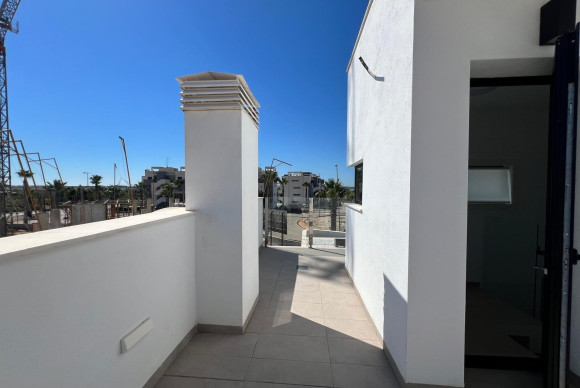 Resale - Villa - Guardamar del Segura - Guardamar - El Raso