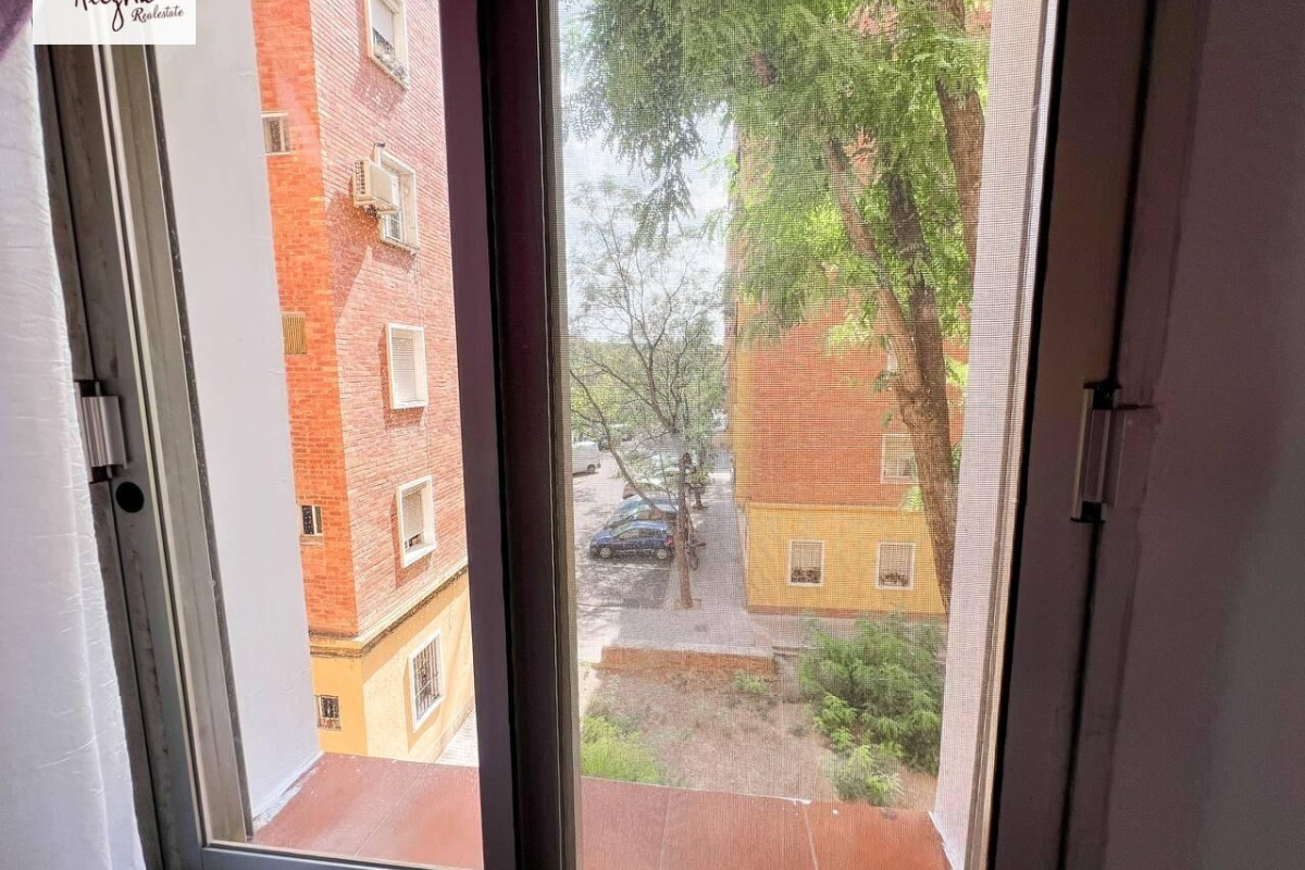 Alquiler a largo plazo - Apartamento / piso - Valencia - Tres Forques