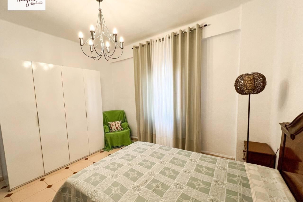 Alquiler a largo plazo - Apartamento / piso - Valencia - Tres Forques