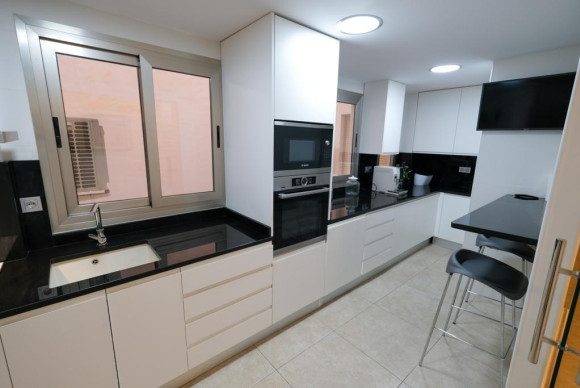 Reventa - Apartamento / piso - SAN JUAN ALICANTE - Centro