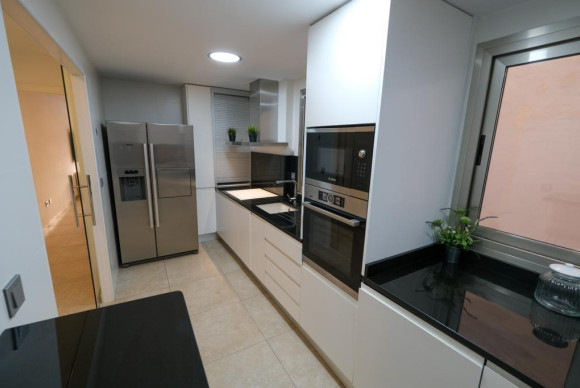 Reventa - Apartamento / piso - SAN JUAN ALICANTE - Centro