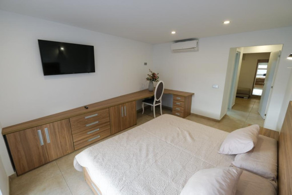 Reventa - Apartamento / piso - SAN JUAN ALICANTE - Centro