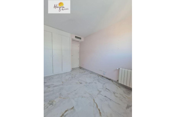 Resale - Apartment  - Valencia - Mont-Olivet