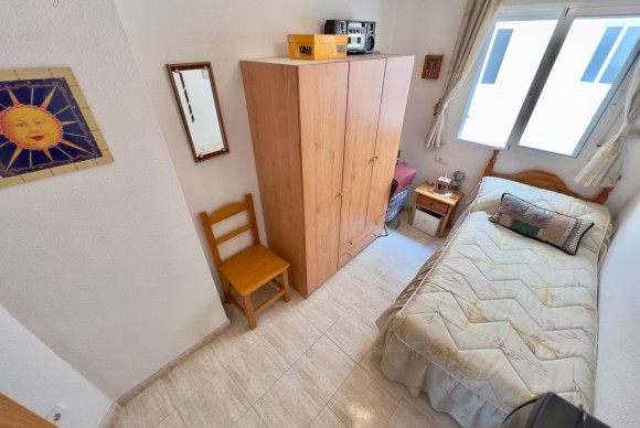 Resale - Apartment  - Torrevieja - Playa del cura