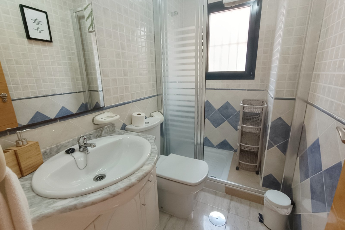 Resale - Semi Detached Villa - Ciudad Quesada - Lo Marabu