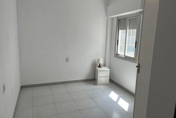 Reventa - Apartamento / piso - Pego - Centro Urbano