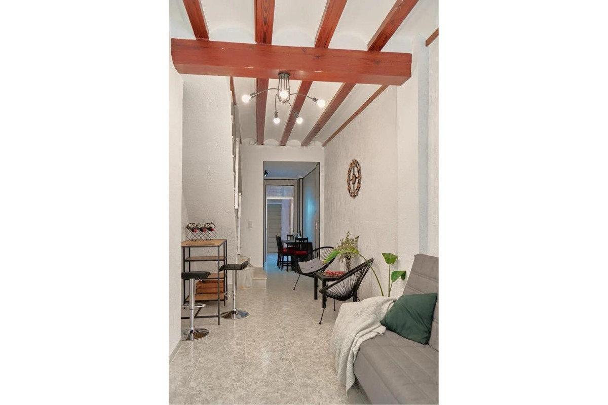 Reventa - House - Sueca - Pueblo