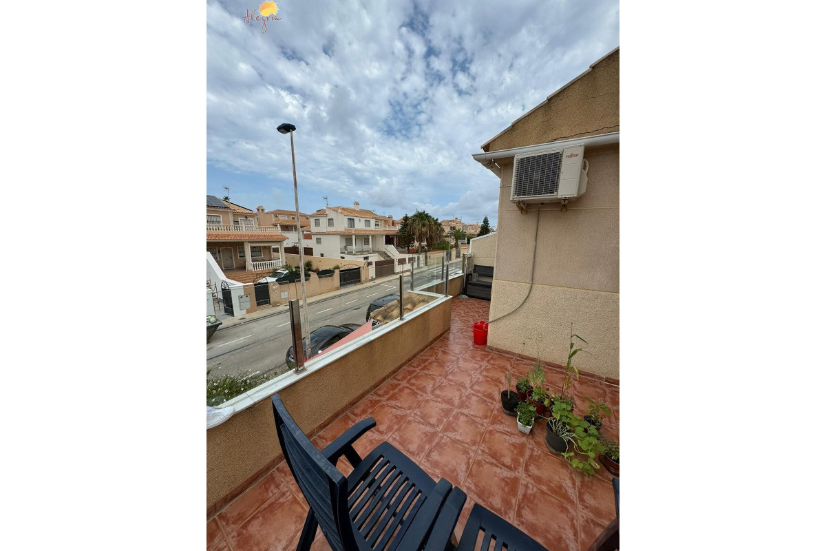 Reventa - Apartamento / piso - Torrevieja - Aguas nuevas 1