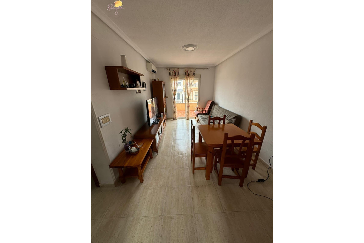 Reventa - Apartamento / piso - Torrevieja - Aguas nuevas 1