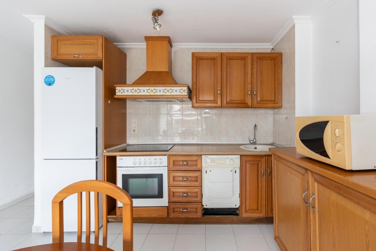 Resale - Apartment  - Torrevieja - Habaneras