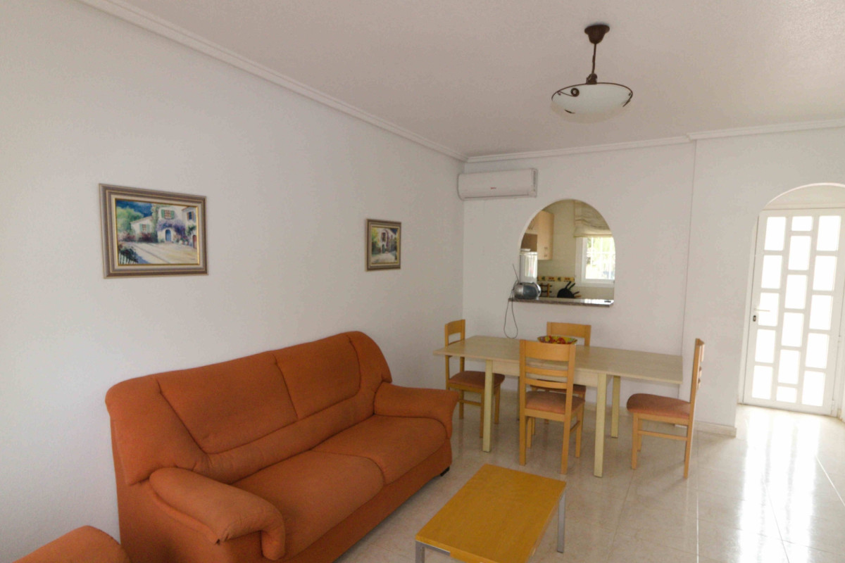 Resale - Townhouse - Ciudad Quesada