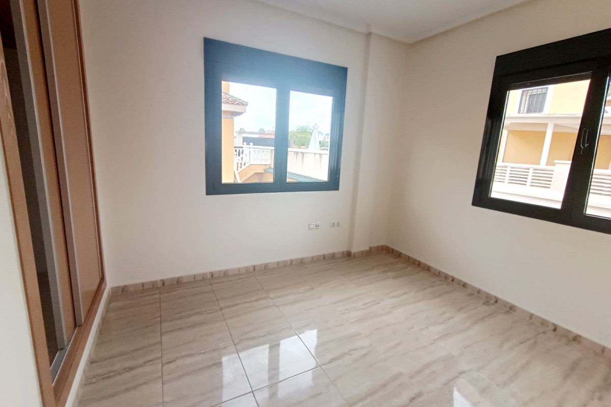 Resale - Semi Detached Villa - Ciudad Quesada - Lo Marabu