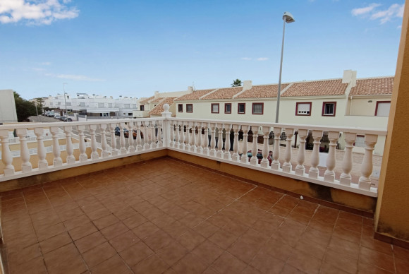 Resale - Semi Detached Villa - Ciudad Quesada - Lo Marabu