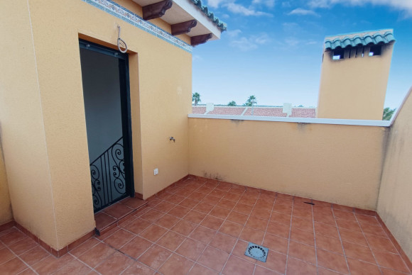 Resale - Semi Detached Villa - Ciudad Quesada - Lo Marabu