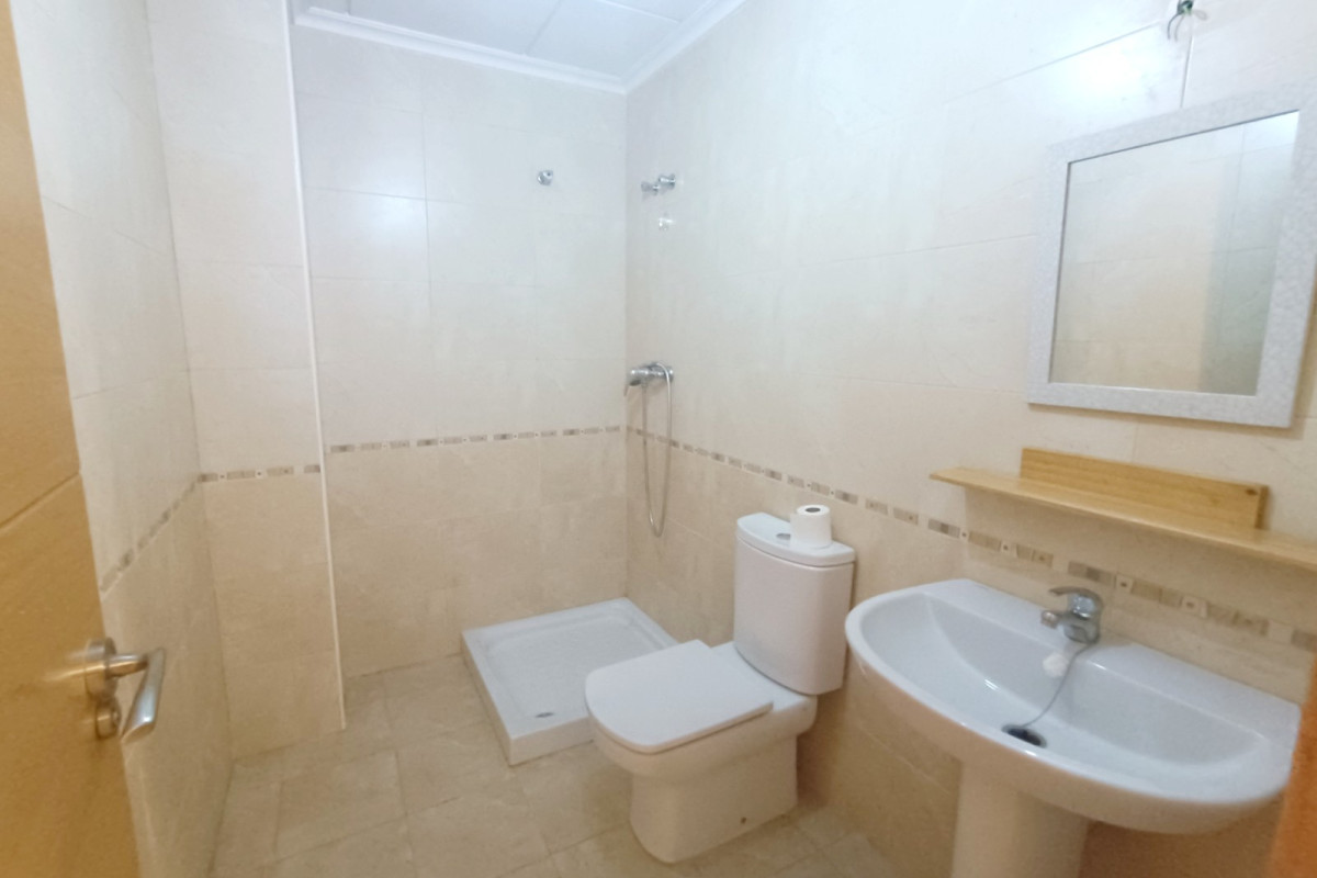 Resale - Semi Detached Villa - Ciudad Quesada - Lo Marabu