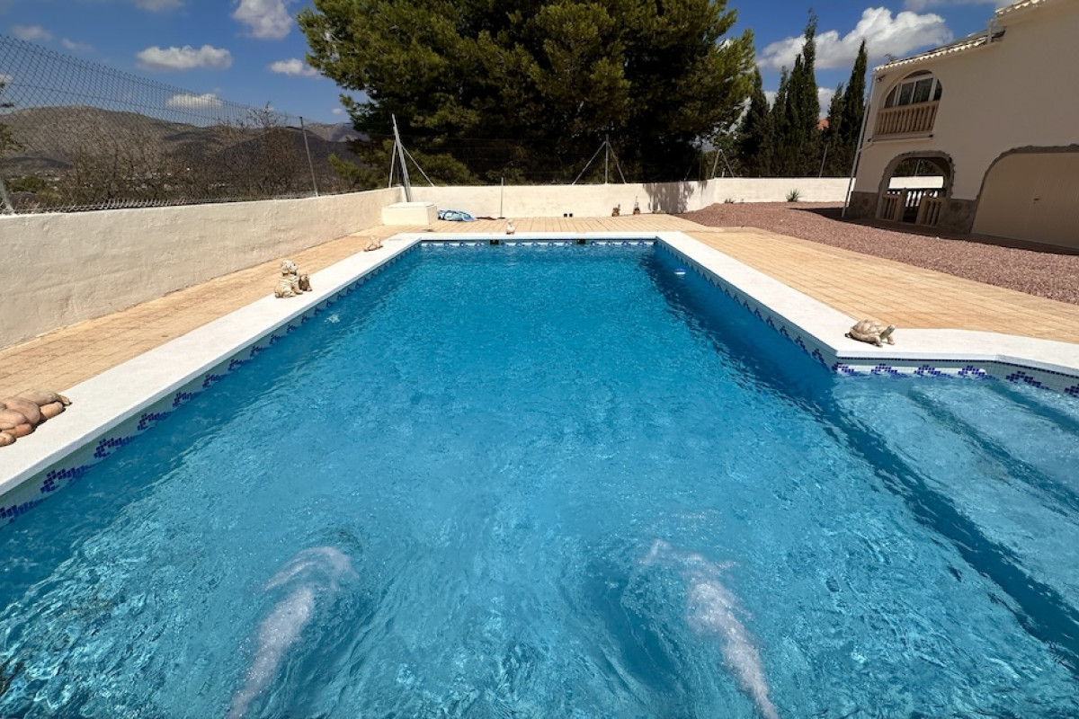 Resale - Villa - HONDON DE LOS FRAILES