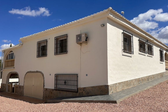 Resale - Villa - HONDON DE LOS FRAILES