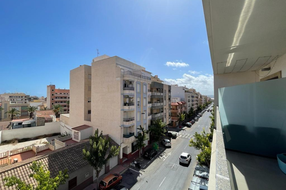 Reventa - Apartamento / piso - Torrevieja - Centro