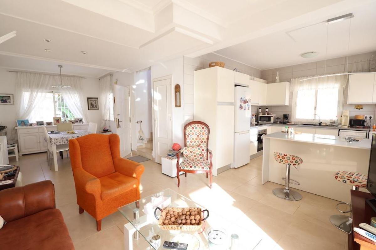 Reventa - House - Orihuela Costa - Playa Flamenca