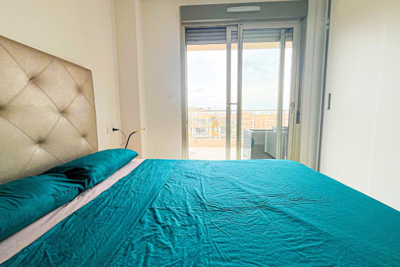 Reventa - Apartamento / piso - Orihuela Costa - Los Dolses