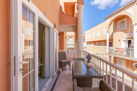 Resale - Apartment  - Torrevieja - La Mata pueblo